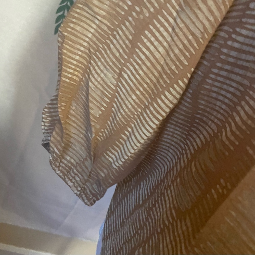 Size XS Coldwater Creek Sheer Blouse D2 - Picture 3 of 4